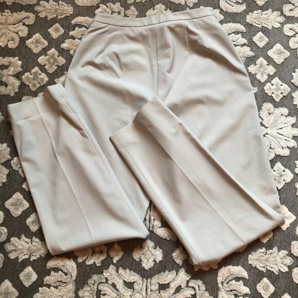 Ann Taylor, Women's dress pants/trousers, Size: 4, Color: khaki/sand/cream/tan - Picture 2 of 10